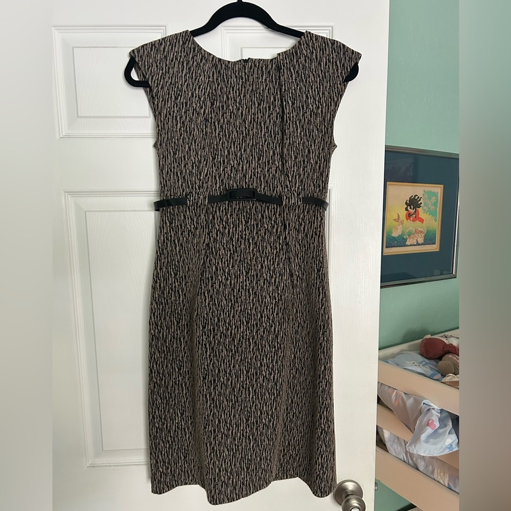 Elegant Black and White Patterned Dress - Size 4